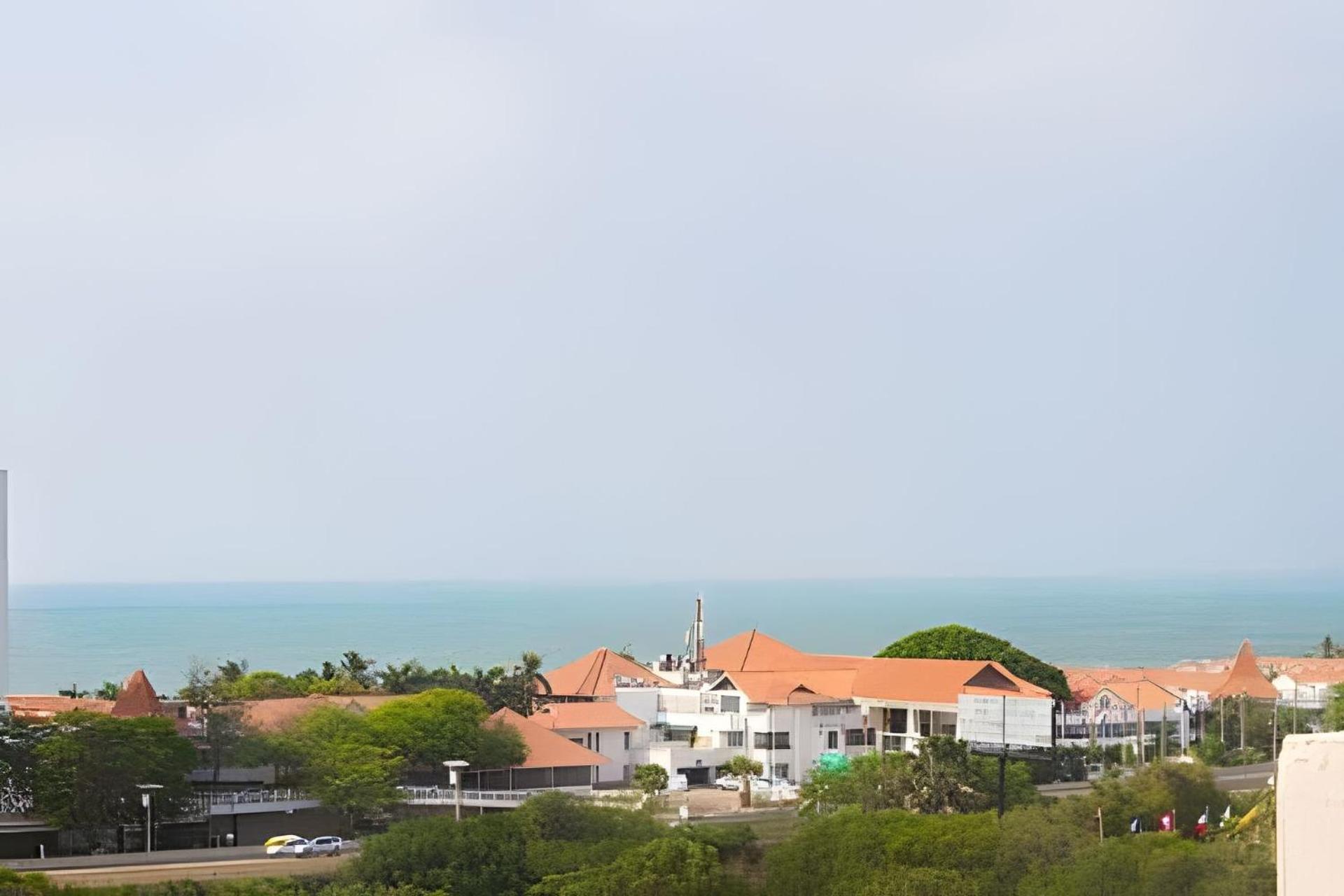 2 Dormitorios Jacuzzi Y Vista Mar. Frente A Playa Cartagena Exterior photo
