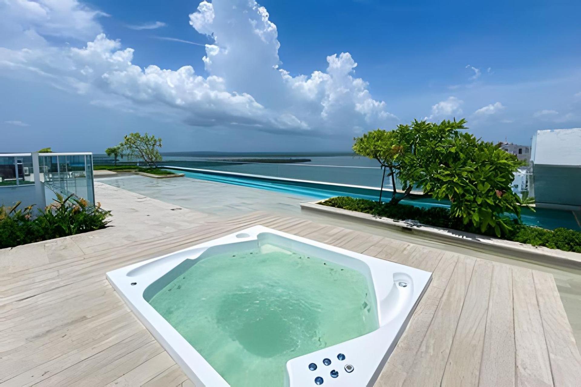 2 Dormitorios Jacuzzi Y Vista Mar. Frente A Playa Cartagena Exterior photo