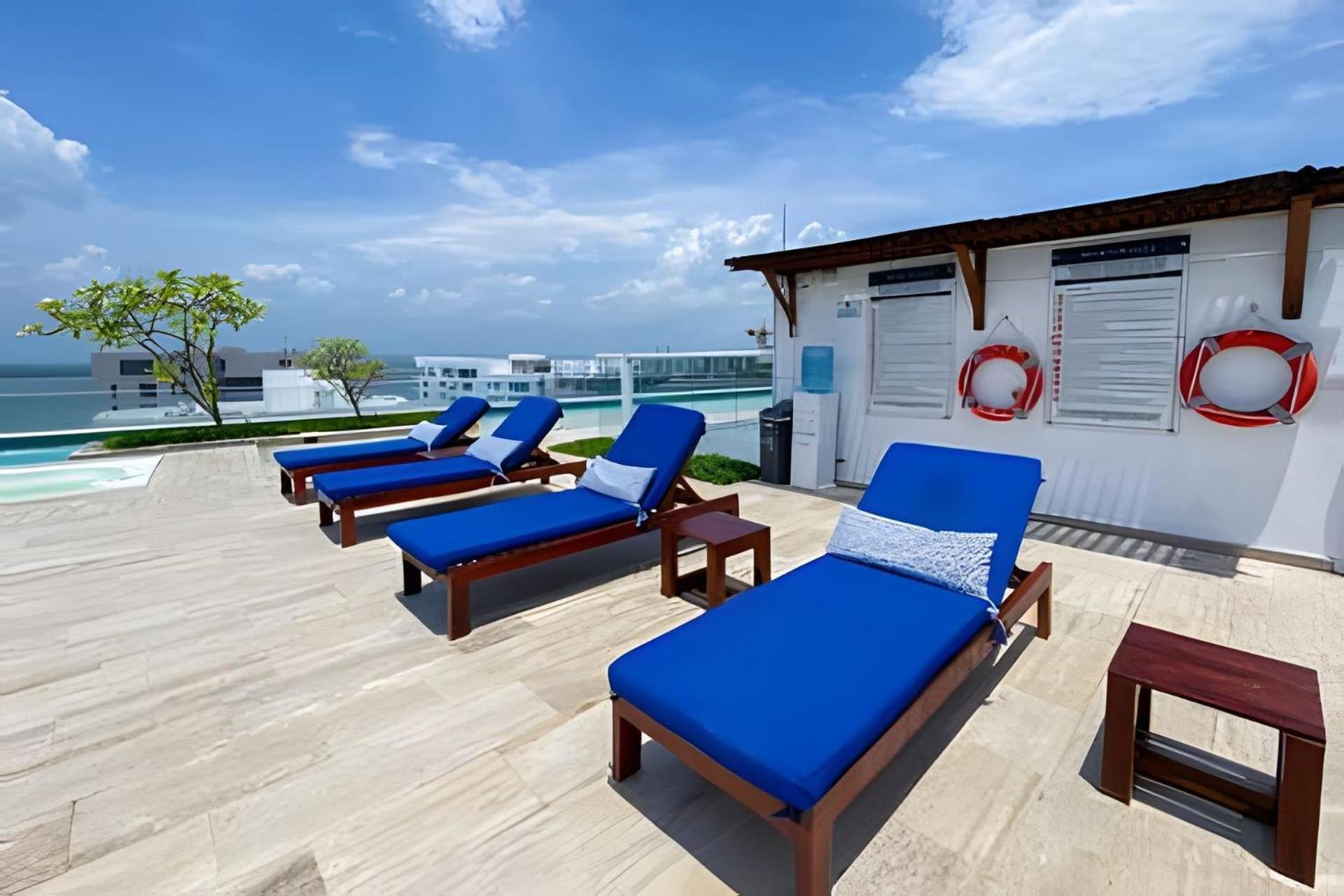 2 Dormitorios Jacuzzi Y Vista Mar. Frente A Playa Cartagena Exterior photo